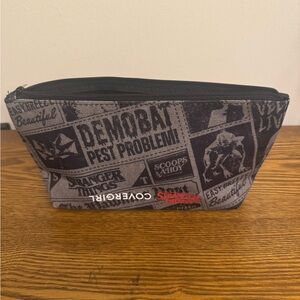 COVERGIRL Black and Gray Graphic Toiletry Bag NWOT